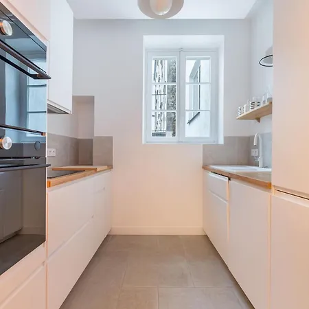 Francois De Sales Apartament
